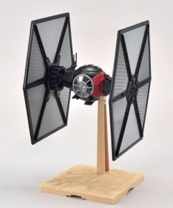 REV01217 - Maquette à assembler - Star Wars - First Order Special TIE