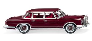 WIK015604 - Voiture de couleur rouge – MERCEDES 600