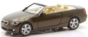 Voiture cabriolet de couleur Marron métallique - BMW Série 3 E93