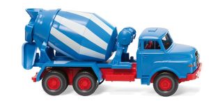 Camion toupie de couleur bleu et blanc – MAN 6x4