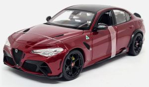 BUR11048ROUGE - Voiture de 2020 couleur rouge - ALFA ROMEO Giulia GTA