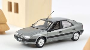 Voiture de 1993 couleur grise – CITROËN Xantia