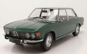 MNC155029201 - Voiture de 1968 couleur verte - BMW 2500