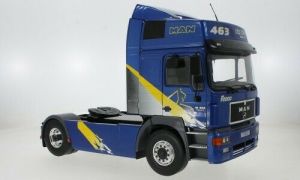 Camion solo de 1994 couleur bleu – MAN F2000