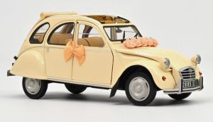 NOREV181475 - Voiture de 1986 couleur beige - Wedding car - CITROEN 2CV