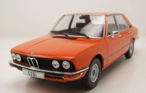 MOD18540 - Voiture de 1973 couleur orange - BMW 520 E12
