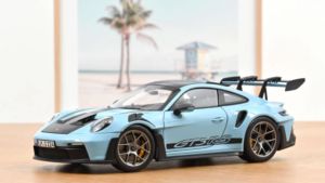 NOREV187367 - Voiture de 2022 couleur bleu - PORSCHE 911 GT3 RS pack Weissach