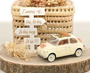 NOREV187780 - Voiture de 1968 couleur beige - Cadeau de mariage - FIAT 500 L