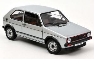 Voiture de 1976 couleur grise – VW Golf GT
