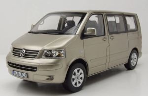 NOREV188602 - Véhicule de 2003 couleur beige métallisé - VW Multivan