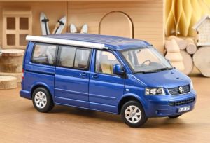 NOREV188607 - Voiture de 2003 couleur bleu - VW California