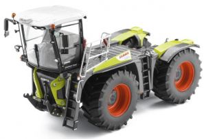 Tracteur CLAAS Xerion 4000 Saddle Trac 4 roues égales équipé du relevage avant et des masses