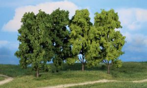 4 arbres à feuilles vert foncé et vert clait de 18cm en lot
