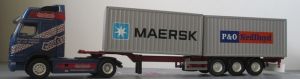 Camion NOOTEBOOM VOLVO FH16 4x2 avec remorque porte container 3 essieux et container 20 pieds P&O&MAERSK