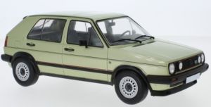 Voiture de 1984 couleur verte claire – VW Golf II GTI