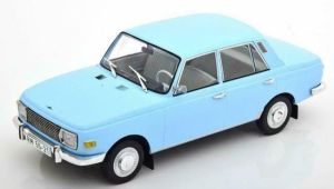 Voiture de 1967 couleur bleu clair – WARTBURG 353