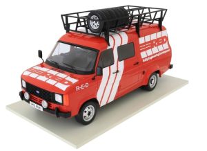 Véhicule de service Rallye engineering Development - FORD Transit Mk.II Team RED