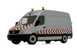 Véhicule de couleur gris Convoi Exceptionnel – MERCEDES sprinter