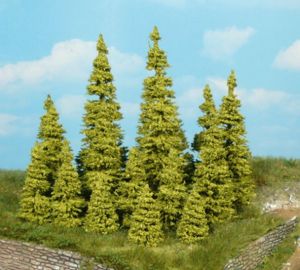 HEK2146 - Décor pour diorama - 9 mélèzes de 5 à 7cm