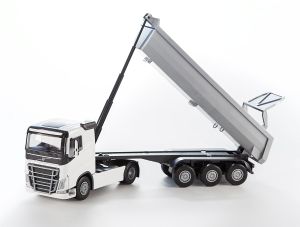 EMEK22352 - Camion blanc avec benne basculante 3 essieux – VOLVO FH16 4x2