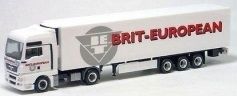 Camion avec semi tautliner MAN TGA de l'entreprise BRIT EUROPEAN