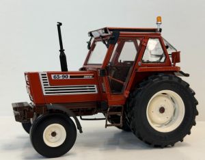 ROS30254 - Tracteur avec cabine confort – Limité à 500 pièces – FIAT 65-90 2wd