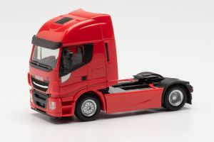 Camion de couleur rouge vif – IVECO STRALIS XP 4x2