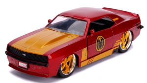 JAD31744 - Voiture des AVENGERS couleur rouge - CHEVROLET Camaro SS de  1969