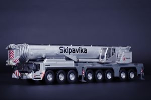 IMC32-0155 - Grue LIEBHERR Skipavika LTM 1450-8.1