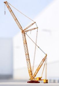 IMC32-0235 - Grue aux couleurs WIESBAUER – DEMAG CC-2800-1