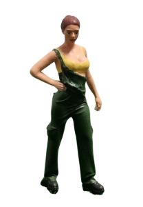 ATLAN32004_VERT_JAUNE - Figurine en salopette de couleur jaune et vert – Mécanicienne
