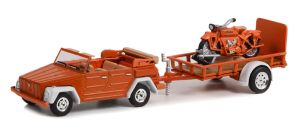 GREEN32260-C - Coffret sous blister de la série HITCH & TOW – VW Type 181 de 1973 avec remorque et INDIAN Scout de 1920