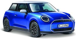 MST32926 - Voiture de 2024 couleur bleue et blanche - MINI Cooper SE