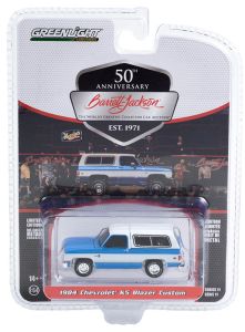 GREEN37270-D - Voiture sous blister de la série 50eme anniversaire de BARRETT JACKSON - CHEVROLET K5 Blazer custom 1984