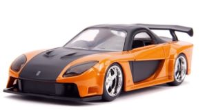 Voiture de couleur orange du film Fast And Furious – MAZDA RX-7 free rolling M