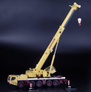 Grue mobile aux couleurs DUFOUR -  DEMAG AC 250-5