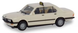 Voiture taxi BMW 528i
