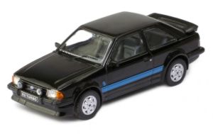IXOCLC419N - Voiture de 1983 couleur noire – FORD Escort MK III Turbo