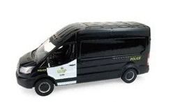 GREEN43065-D - Voiture sous blister de la série HOT PURSUIT - EDITION SPECIALE CANADA - Police d'Ontario - FORD Transit 2015