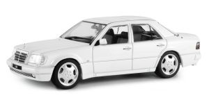 SOL4313205 - Voiture de 1994 couleur blanche - MERCEDES E60 AMG