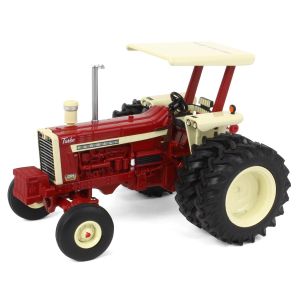 ERT44307 - Tracteur du Farm Show 2023 avec arceau et roues jumelées - FARMALL 1206