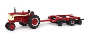 ERT44377 - Tracteur avec accessoire - FARMALL 460