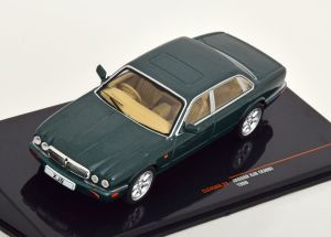 Voiture de 1998 couleur verte – JAGUAR XJ8 X308