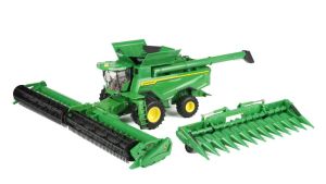 ERT45995 - Engin agricole avec coupe et cueilleur à maïs - JOHN DEERE S7 800