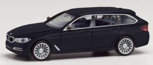 Voiture de couleur noir saphir Métallique - BMW série 5 Touring