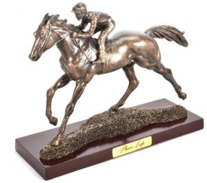 ATL4652114 - Statuette de cheval Phar lap