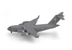 HER537964 - Avion militaire – BOEING C-17A U.S. AF 437th Airlift Wing  Spirit of the Candy Bomber
