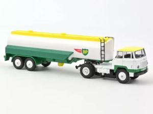 Camion avec citerne 2 essieux AIR BP – UNIC Esterel 4x2