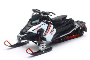 Moto neige de couleur blanche - POLARIS proX 800 HD