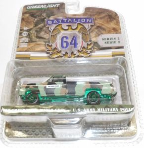 GREEN61020-DVERT - Véhicule avec jantes vertes U.S Army Police militaire sous blister de la série BATAILLON 64 – CHEVROLET M1008 CUCV de 1985